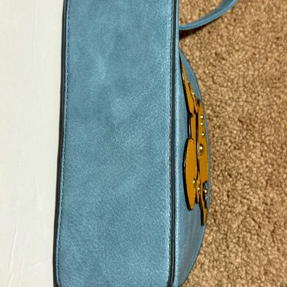 Blue and Gold Women's Bag with Bear Design - Picture 6 of 6